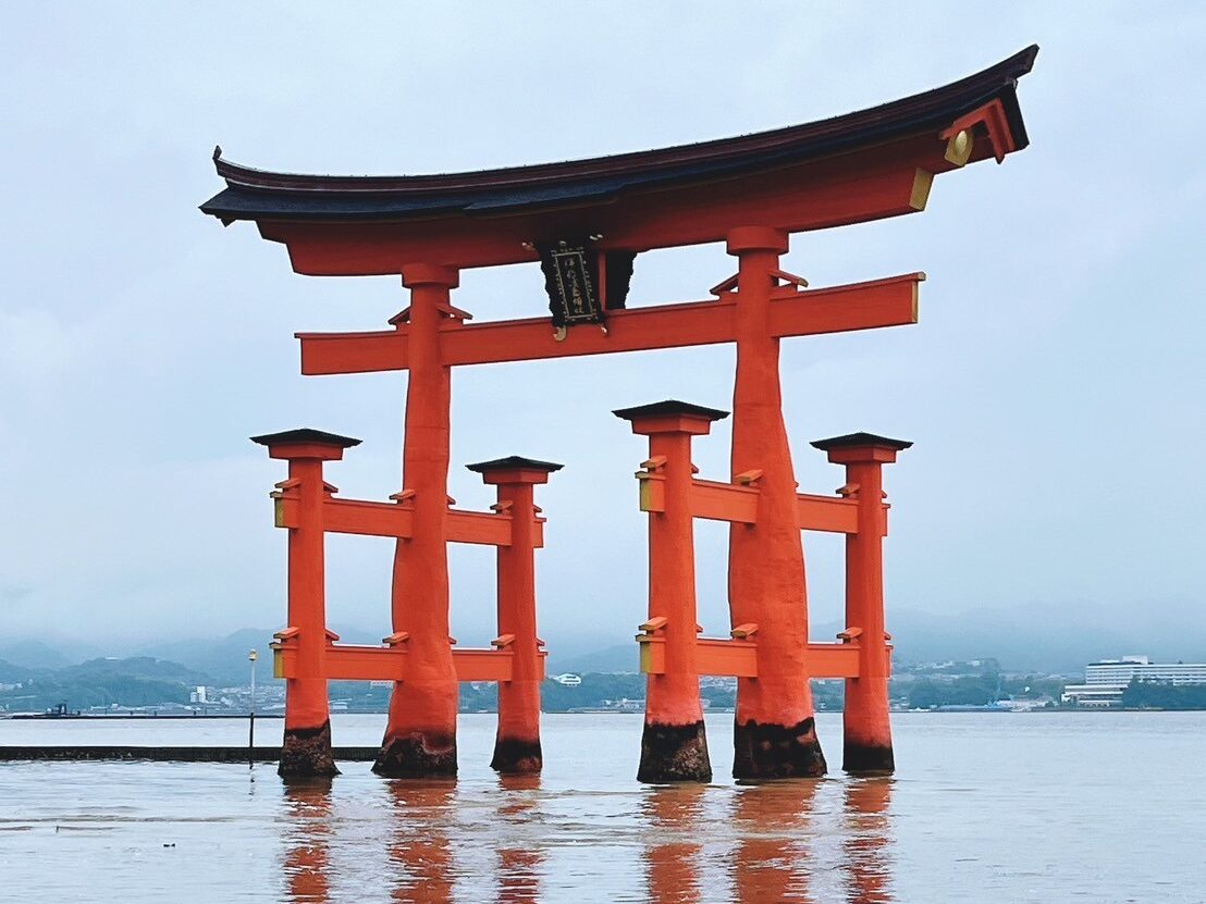 神秘の島「宮島」へ！厳島神社と表参道商店街グルメ巡り｜仙台⇒九州車旅！