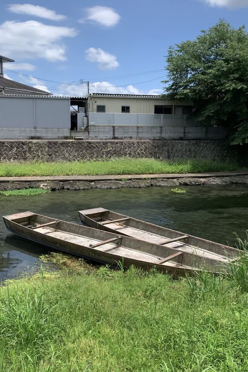 下六嘉湧水群