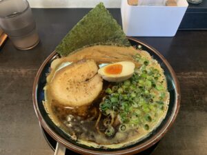 「仙台で絶品豚骨ラーメンを食べるなら『ふうふう亭』｜無化調・自家製麺が魅力」