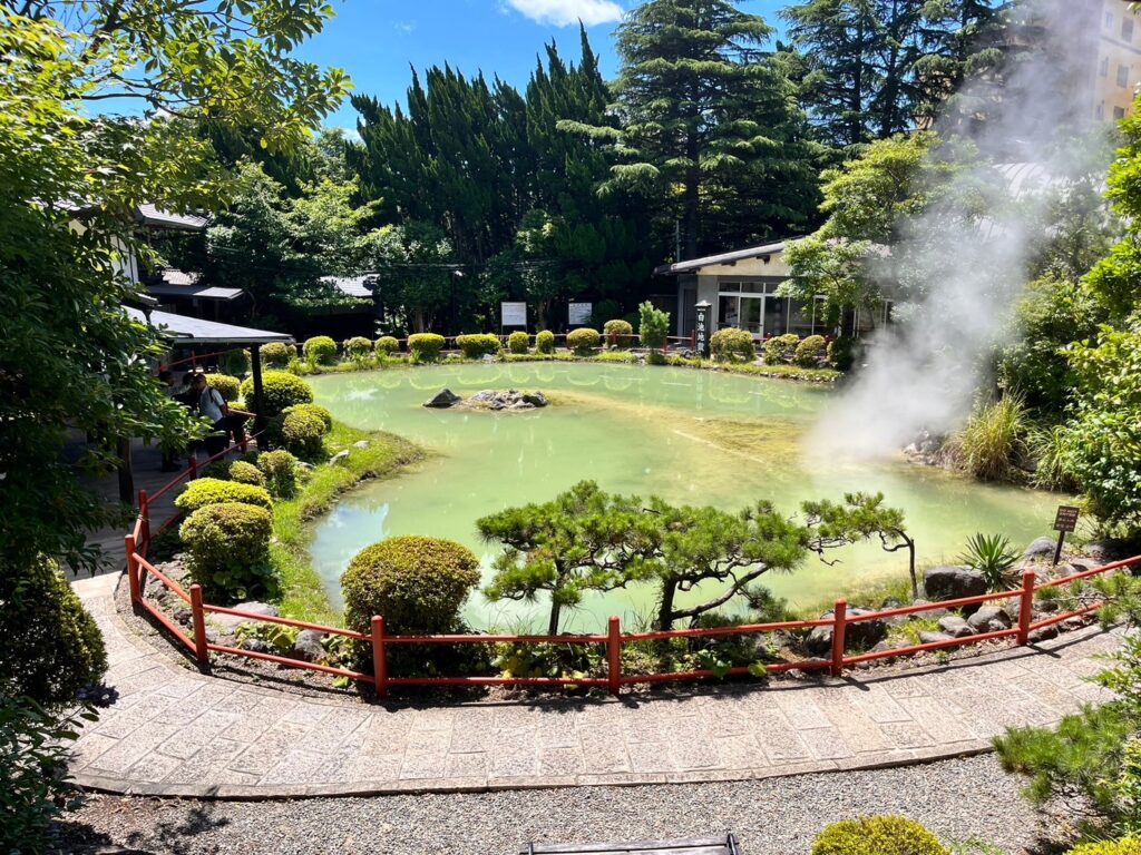 白池地獄