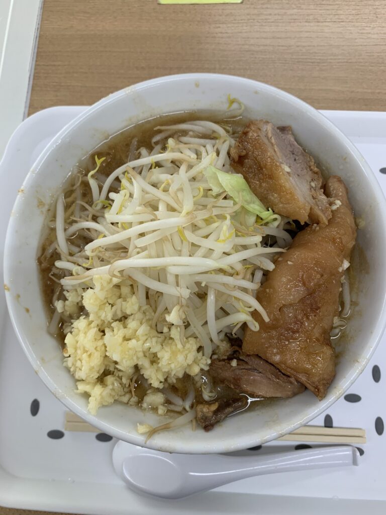麵屋どんラーメン200gニンニク少なめ