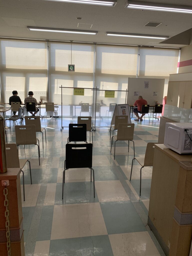 麵屋どん待機スペース