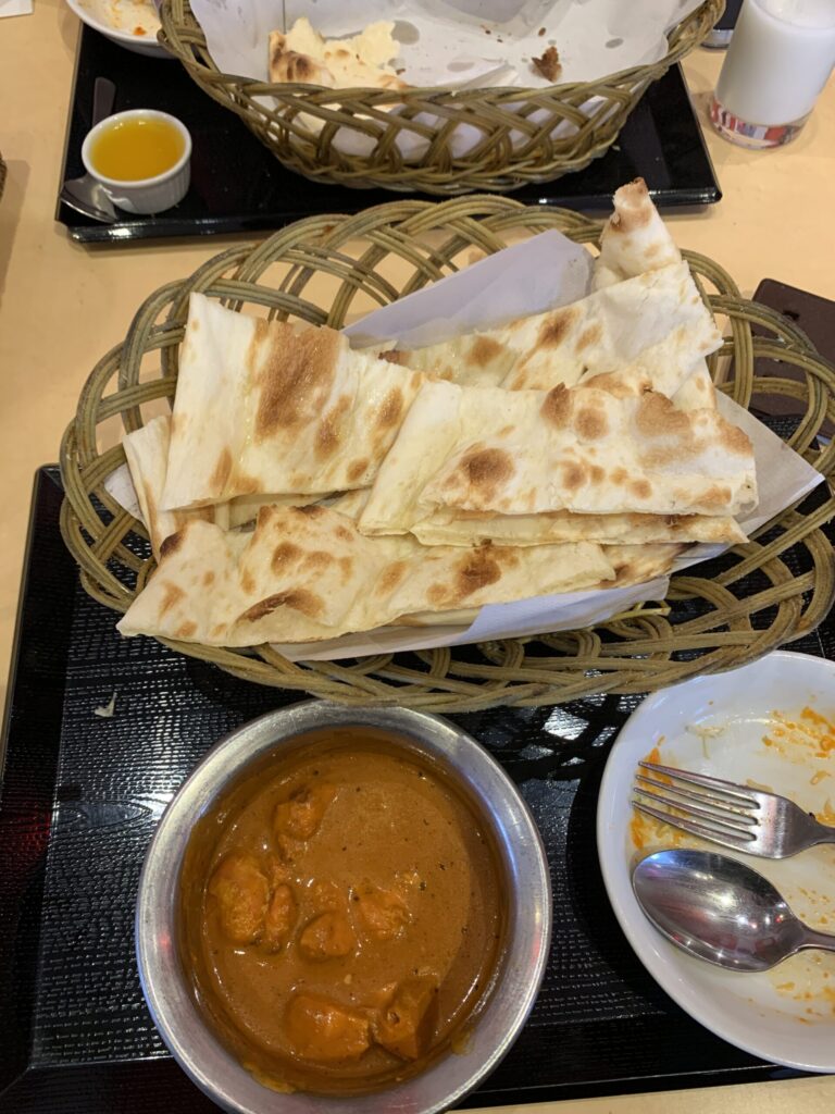 サモサ バターチキンカレー、おかわりナン
