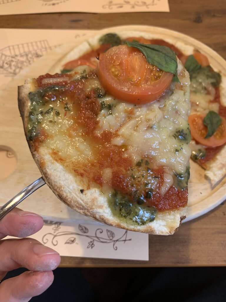 cafe 六十三番屋敷(N°63 residenza) 自家製トマトマルゲリータ
