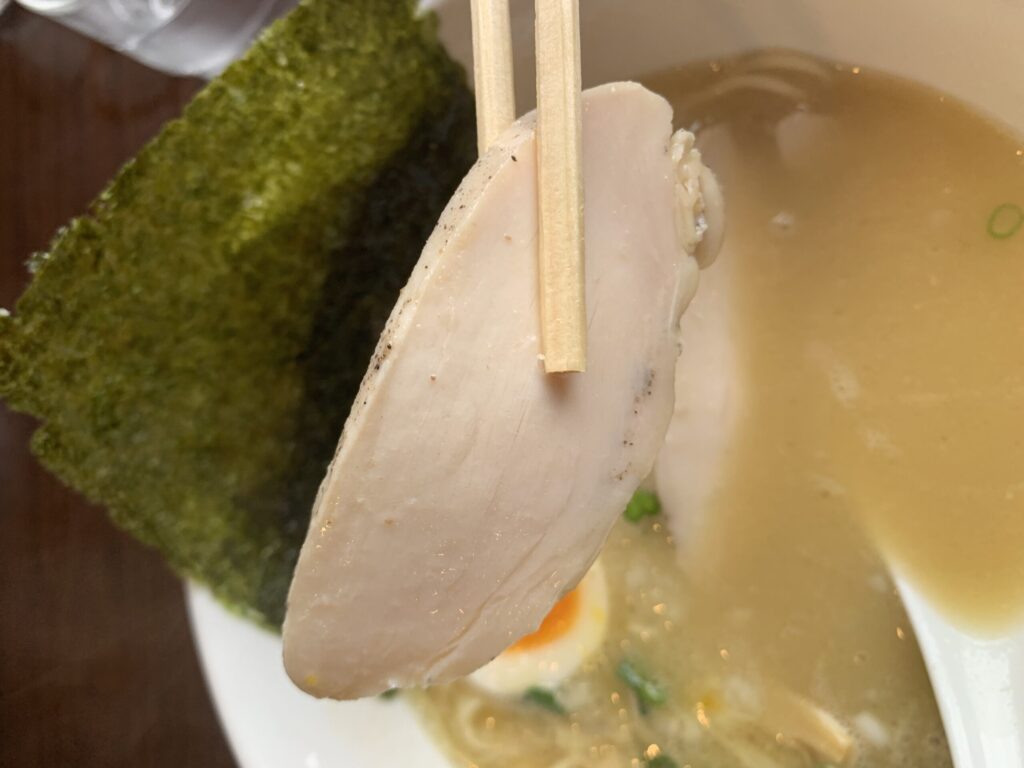 麵屋くまがい特製濃厚塩鶏そばしっ鶏チャーシュー