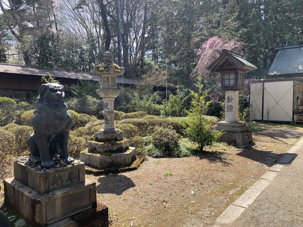神明社境内