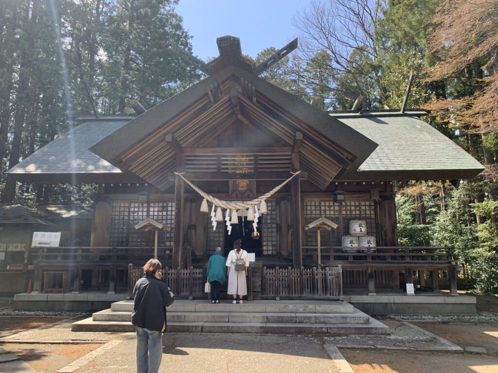 神明社社殿