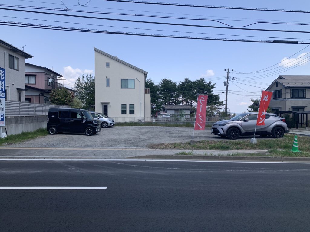 魔界ラーメン月光駐車場