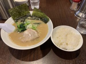 【仙台グルメ】仙台っ子 泉店でソウルフードを堪能！濃厚ラーメン×白米の黄金セ...