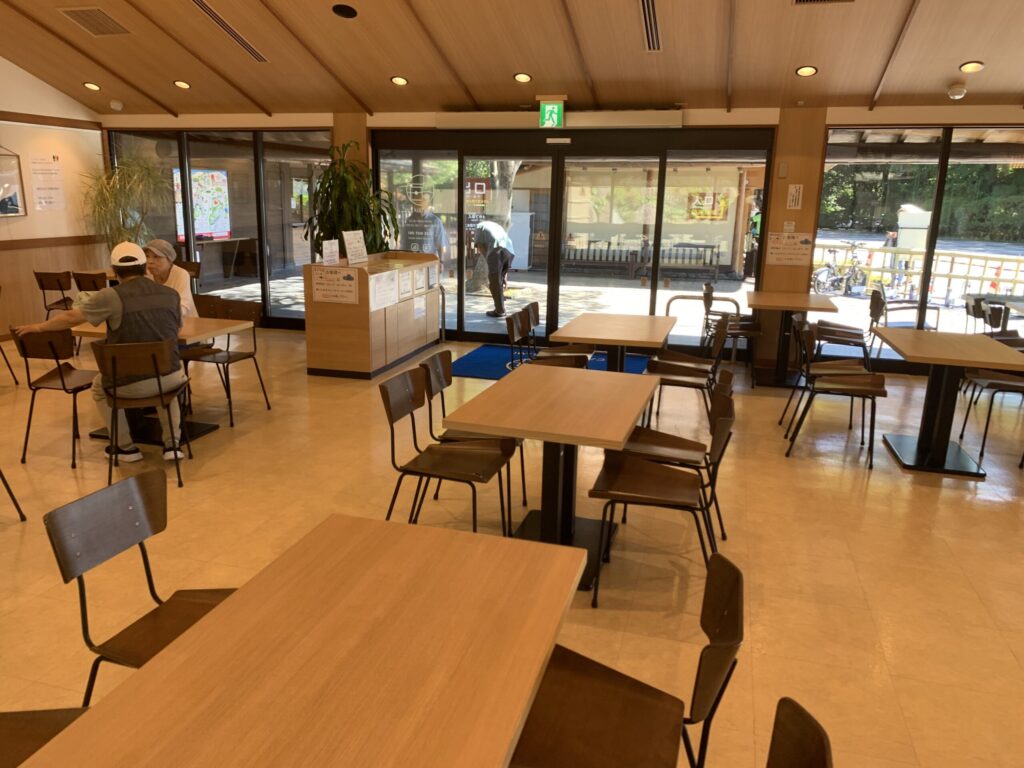 カフェテリア海