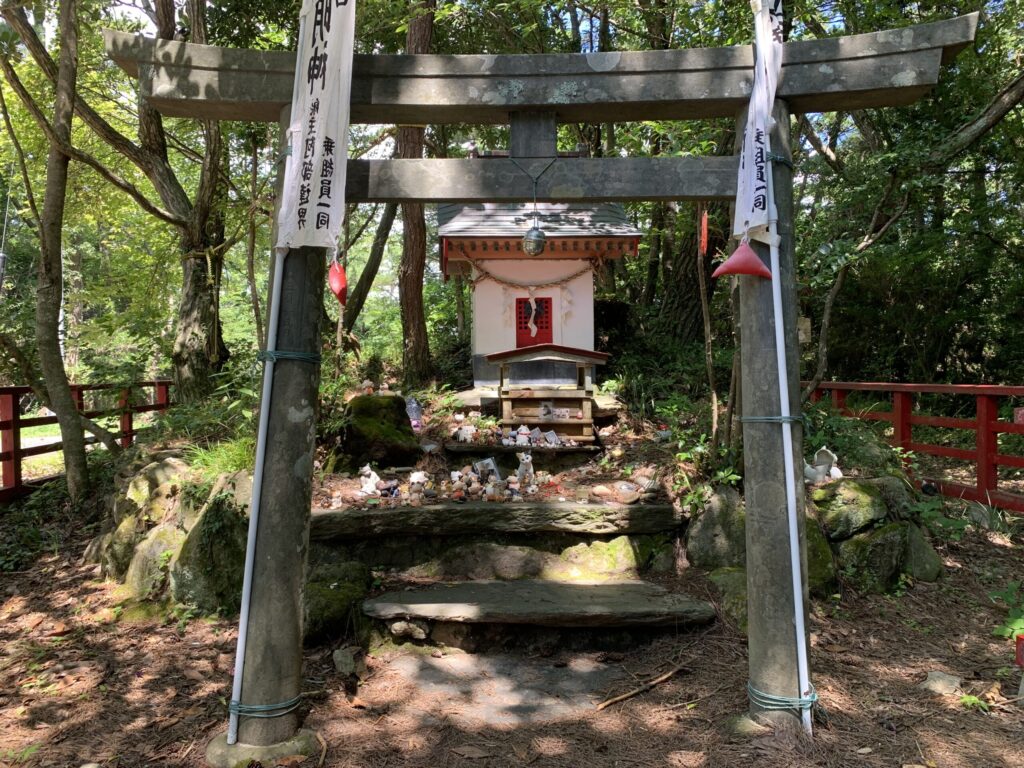 田代島猫神社