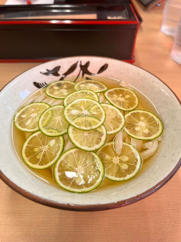 麦香すだち冷かけうどん