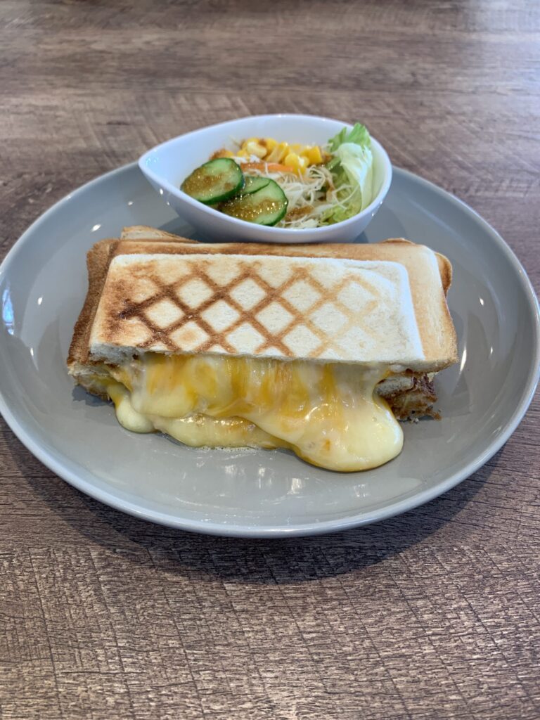 Cafe Anju ツナメルト