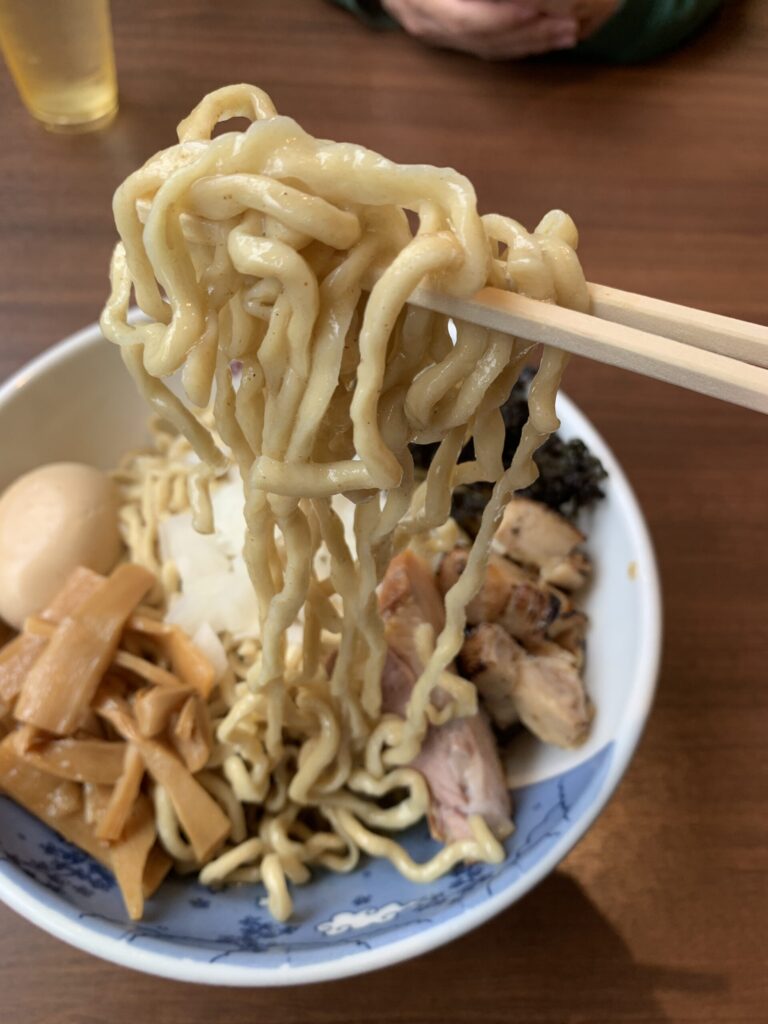 みなもと煮干油そば 麺