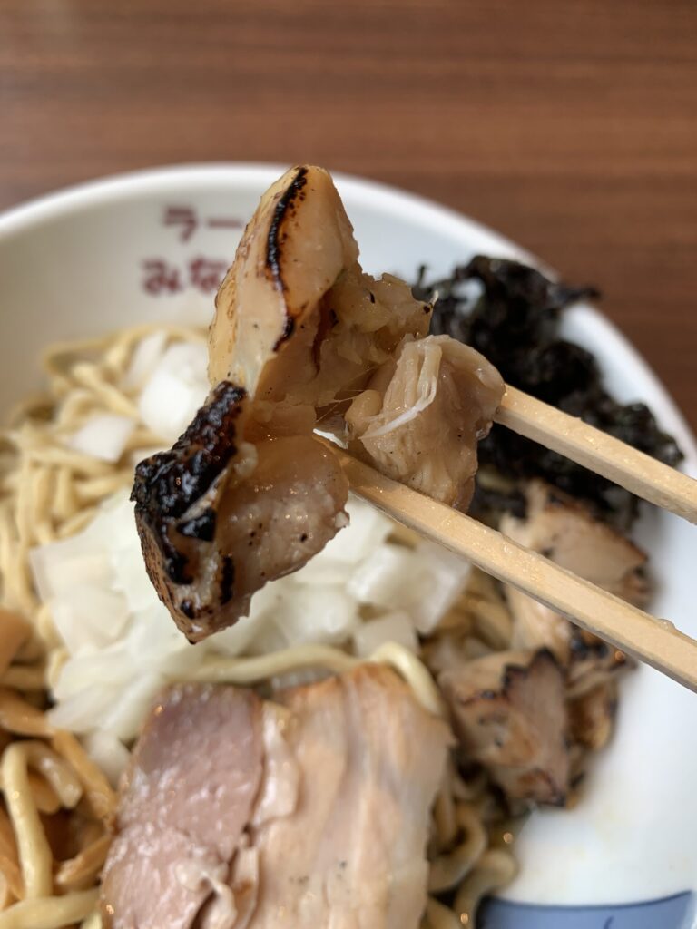 みなもと煮干油そば 鶏チャーシュー