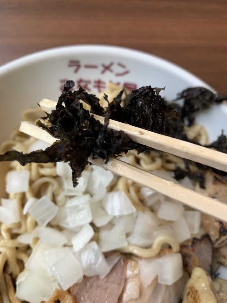みなもと煮干油そば 岩海苔
