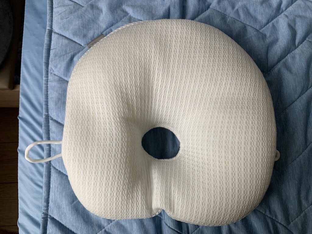 エスメラルダ 呼吸するドーナツ枕 スライド式