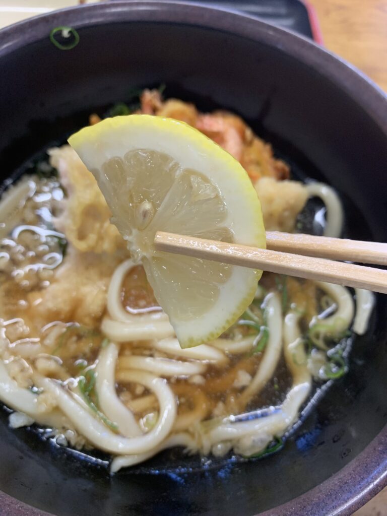 山下うどんぶっかけうどんレモン