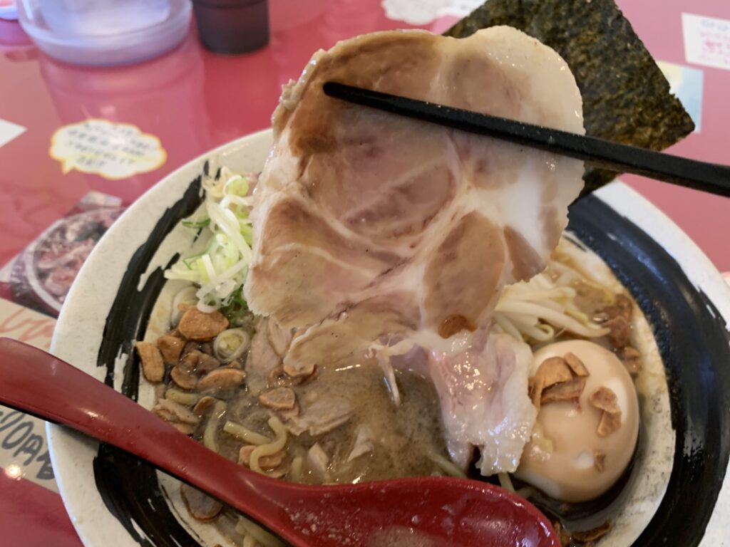 天国ノ濃厚トロ味噌黒味玉付拉麺 レアチャーシュー