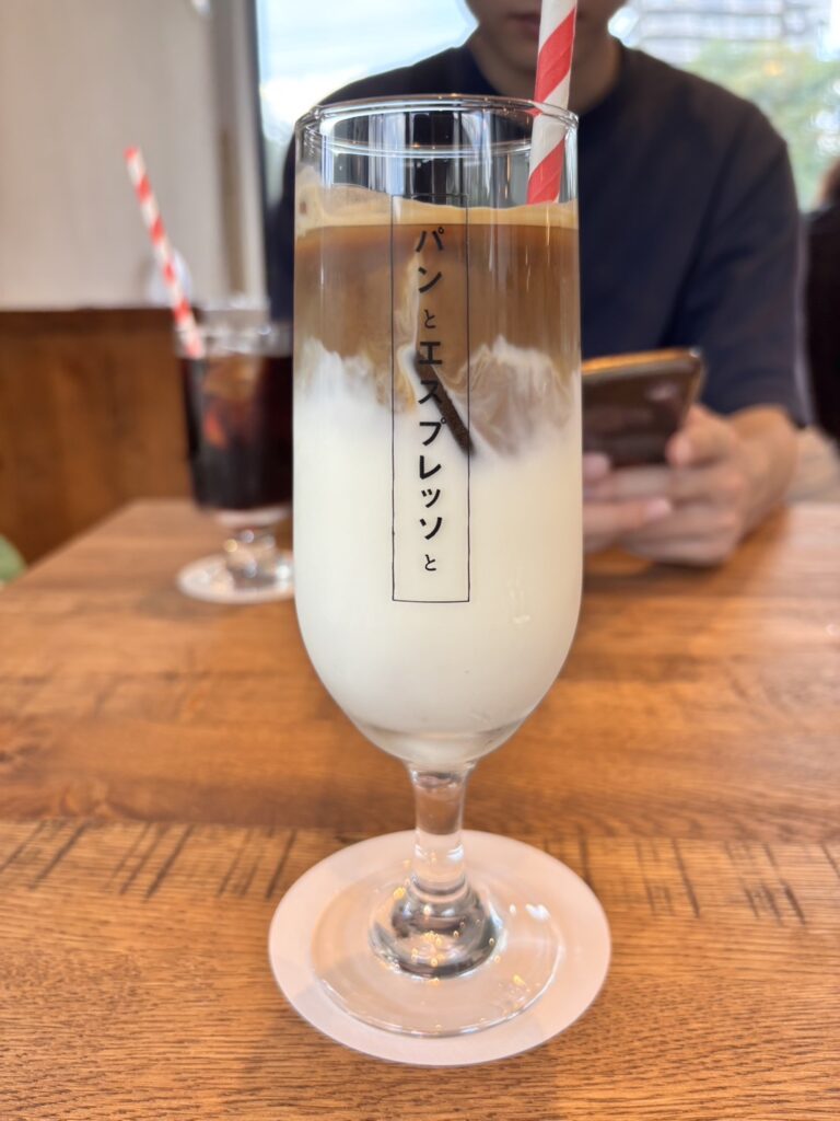 パンとエスプレッソとひとやすみ アイスカフェラテ
