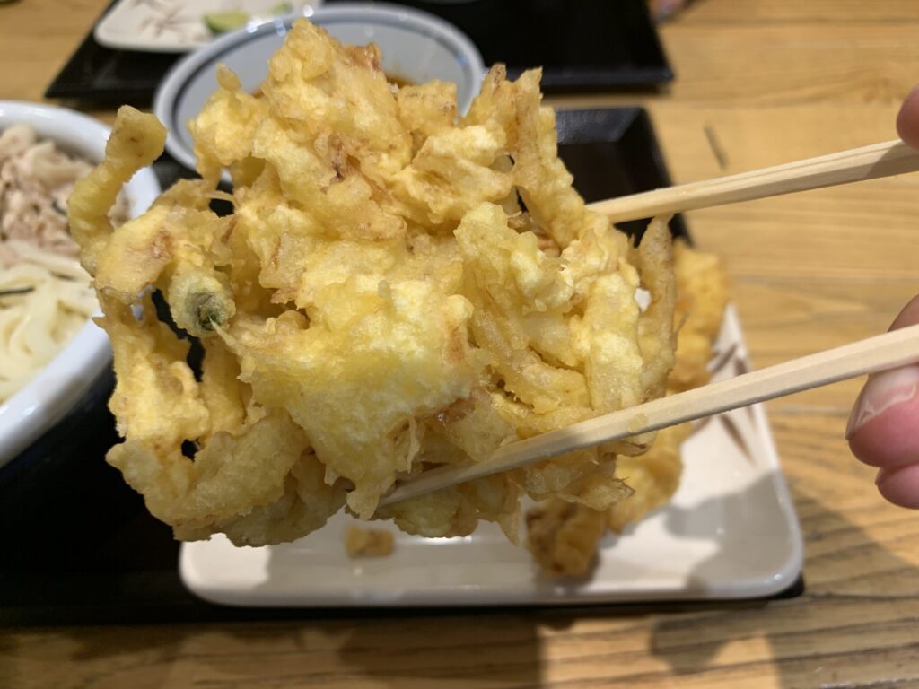 丸亀製麺 海老とほたてのかき揚げ